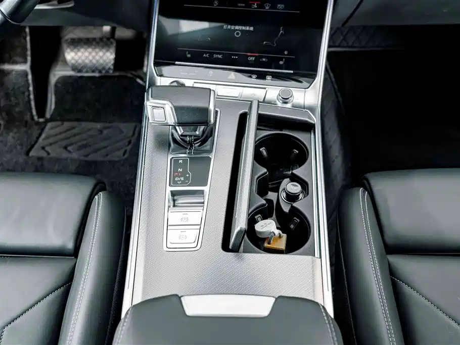 Фото 14 - Audi A7