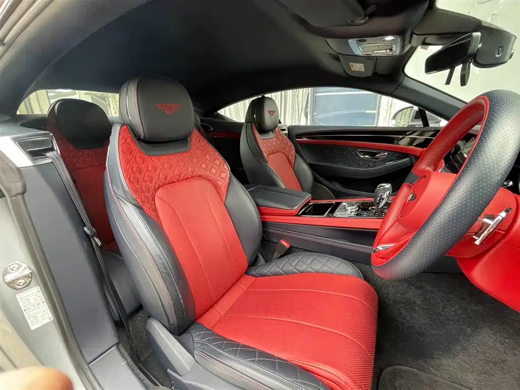 Bentley Continental 2018 6.0T GT W12 фото 15