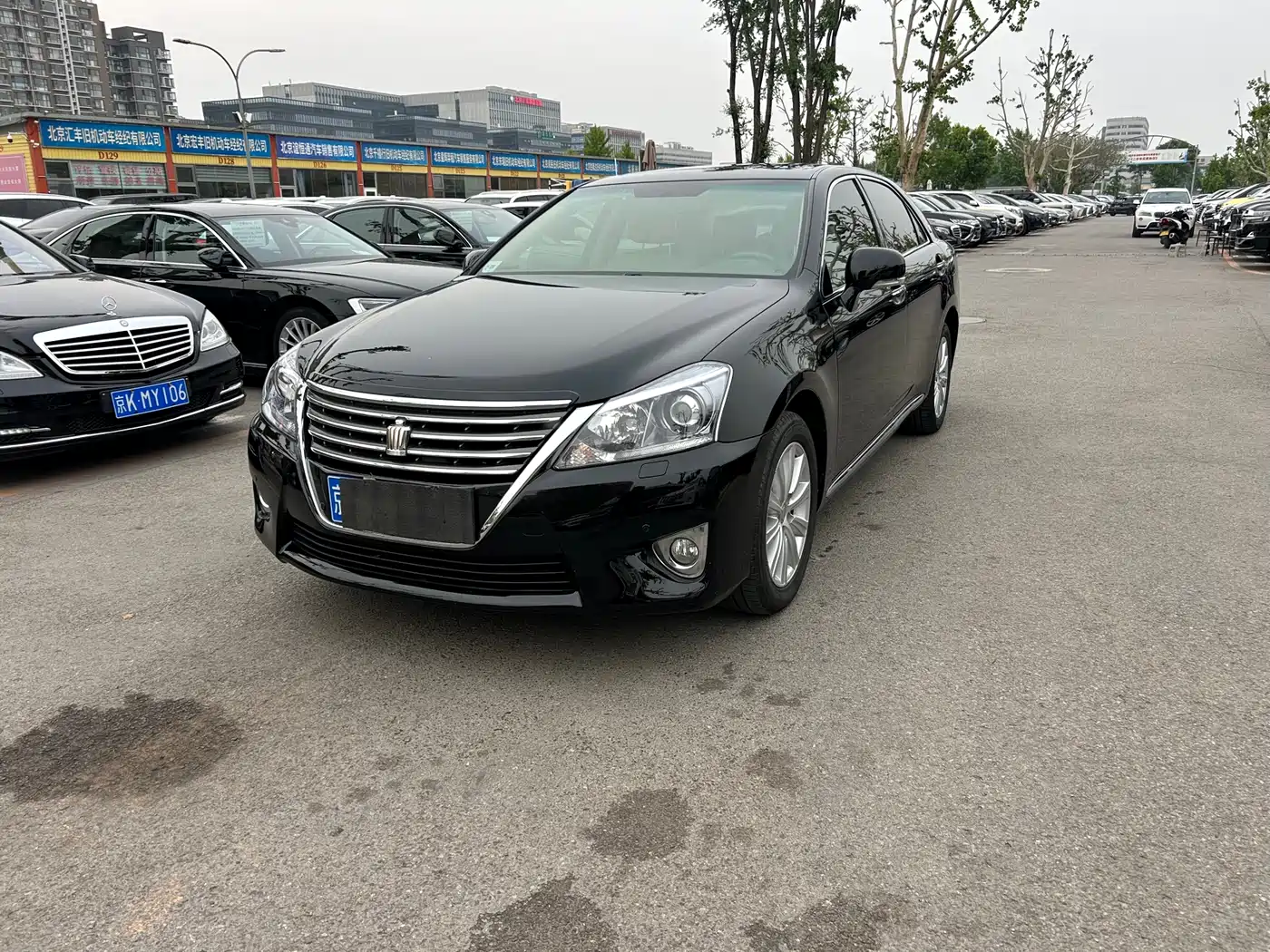 Toyota Crown 2012 2.5L Royal Leather Edition