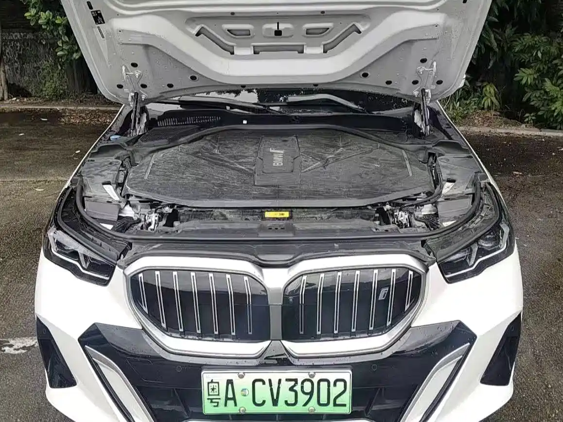 BMW i5 2024 2024 eDrive 35L Premium Model M Sport Package
