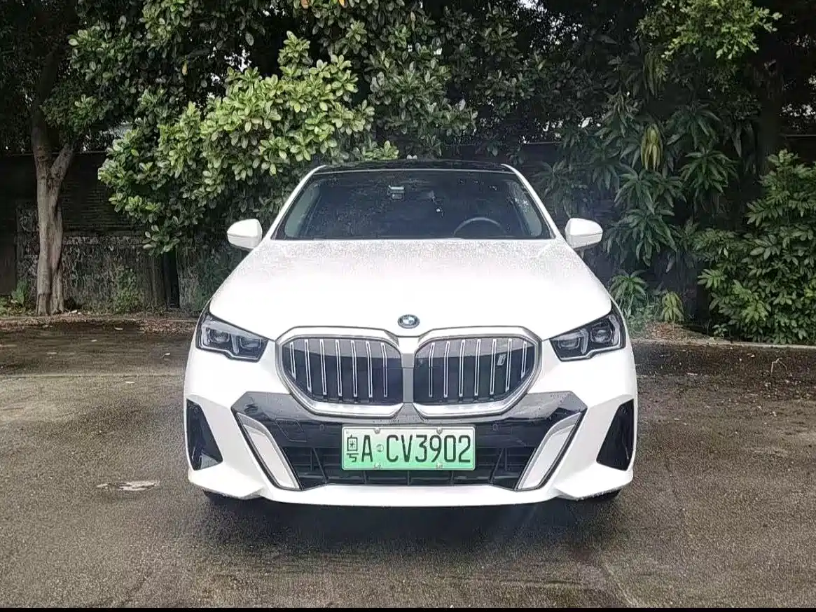BMW i5 2024 2024 eDrive 35L Premium Model M Sport Package