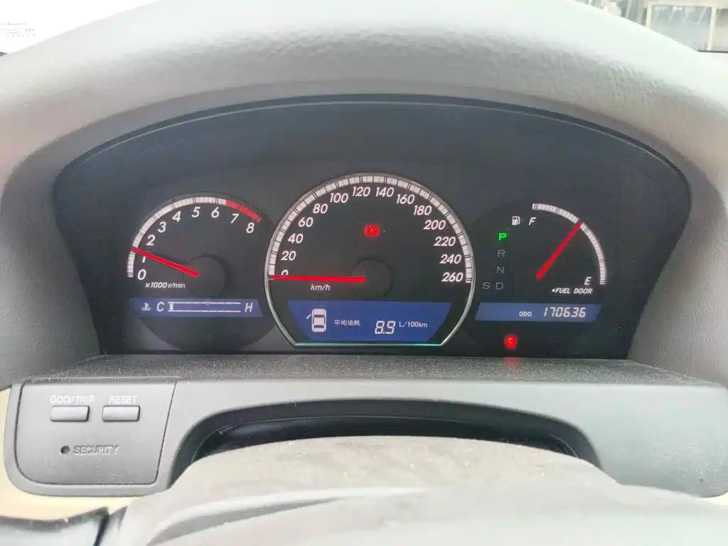 صورة 15 - Toyota Crown