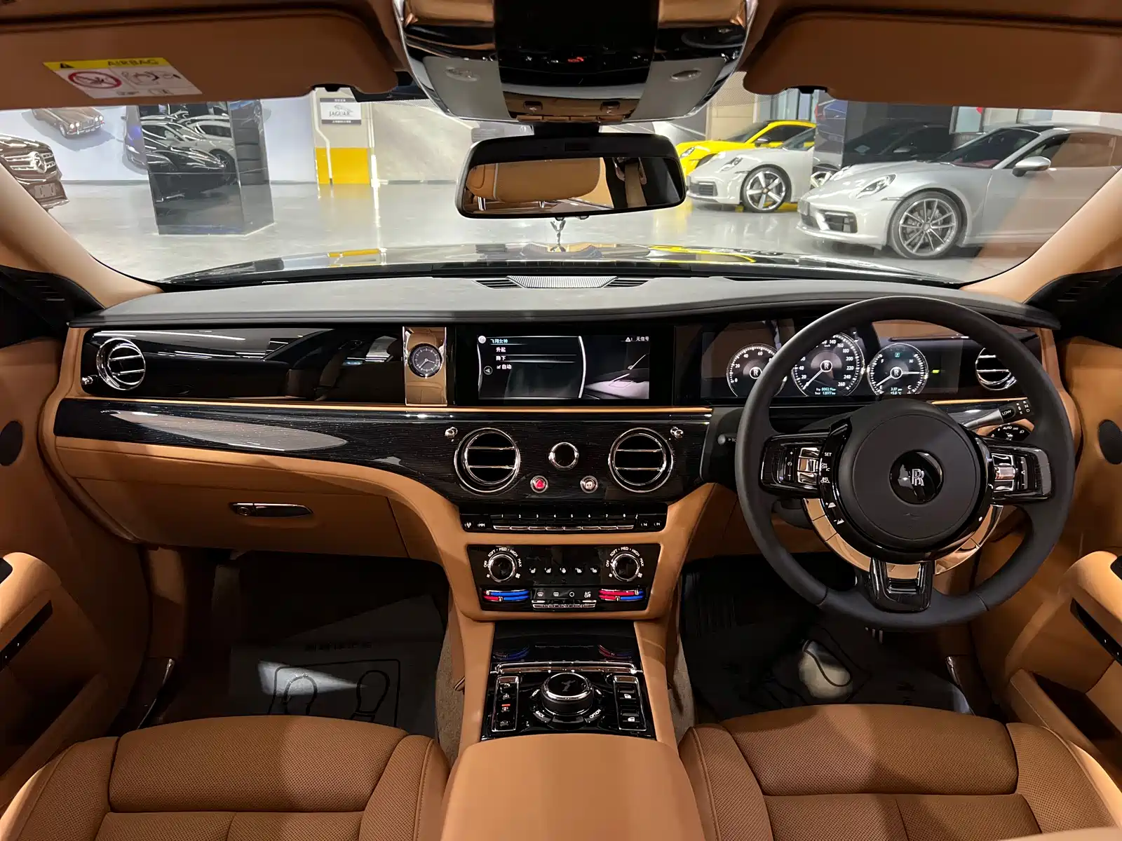 Фото 19 - Rolls-Royce Ghost