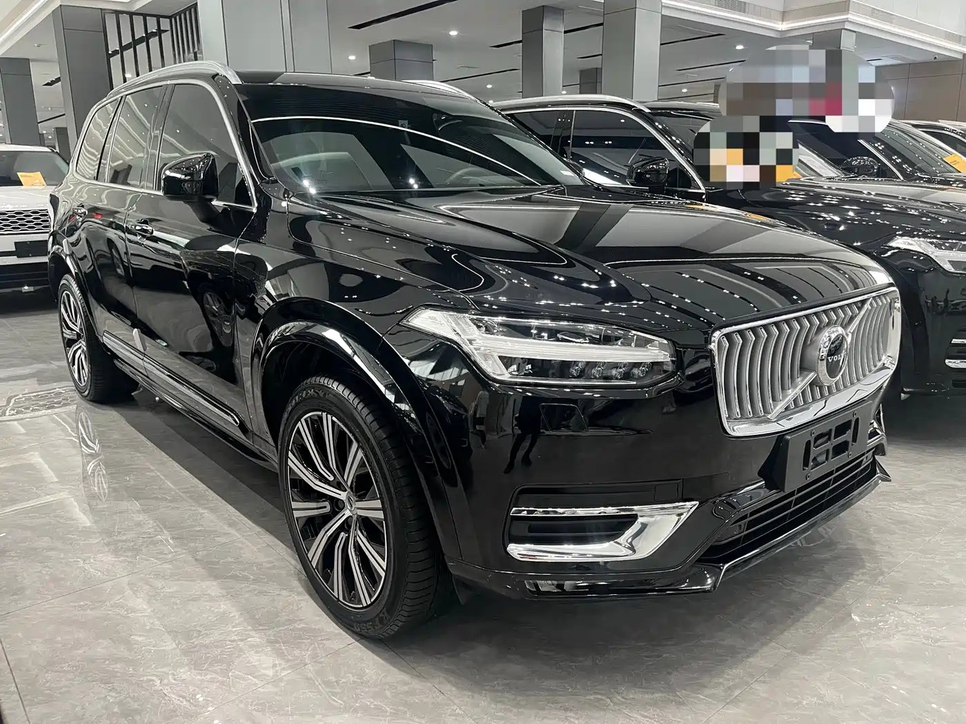 VOLVO XC90