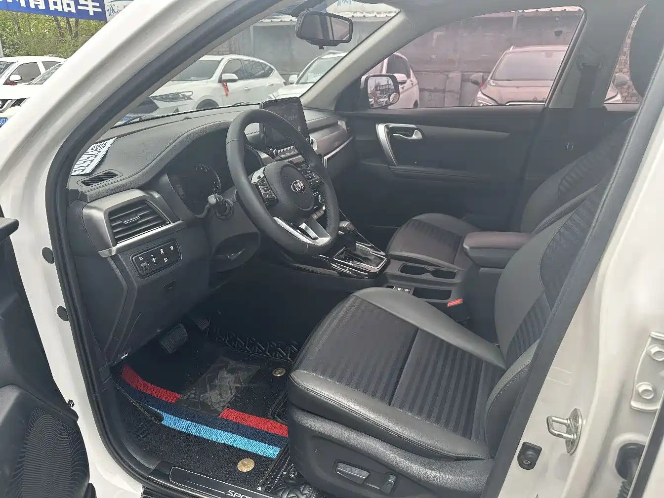 Kia Sportage 2019 2.0L Automatic Smart Luxury Edition фото 5