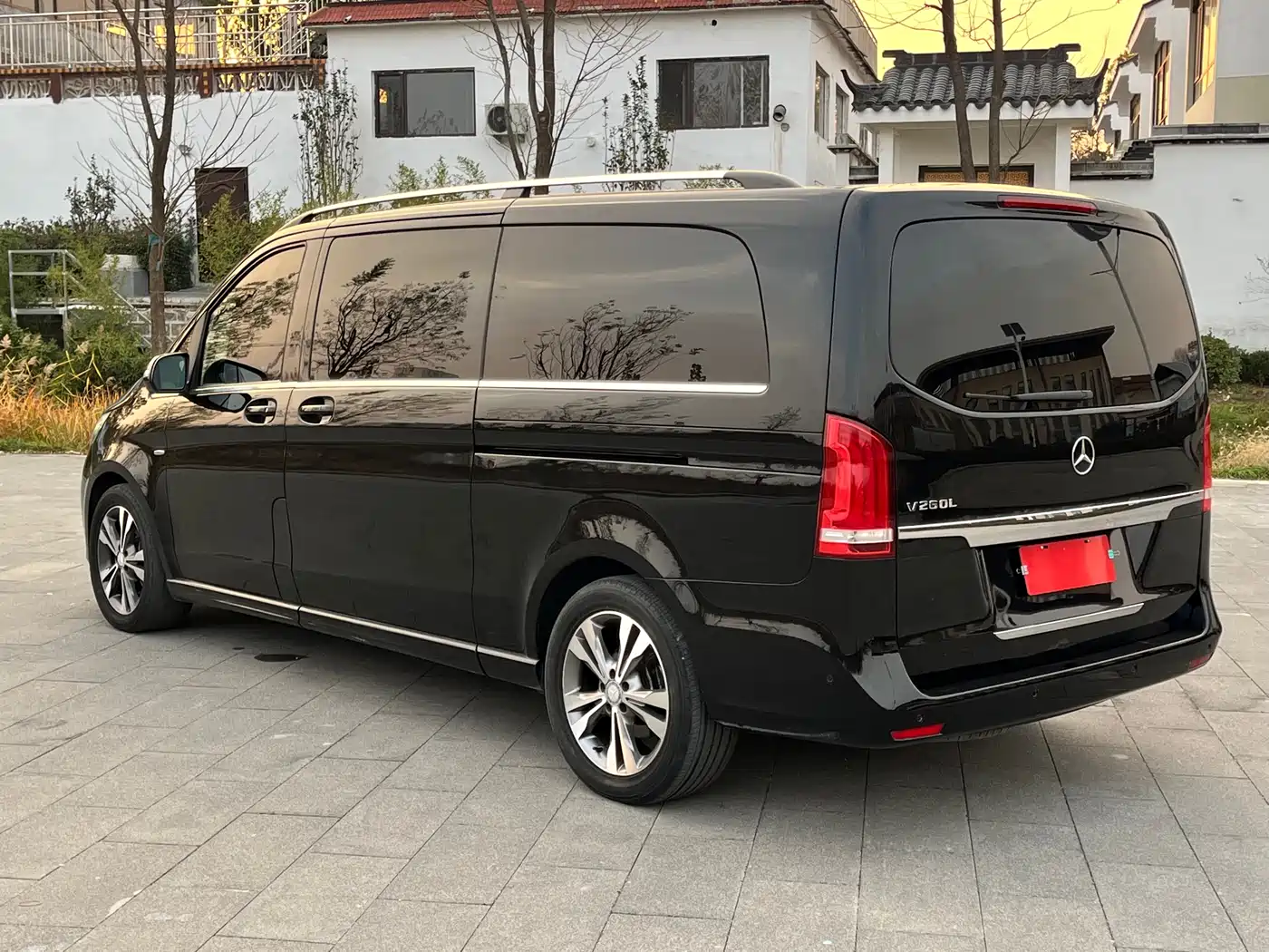 Mercedes-Benz V-Class 2016 V 260 L Premium Long фото 6