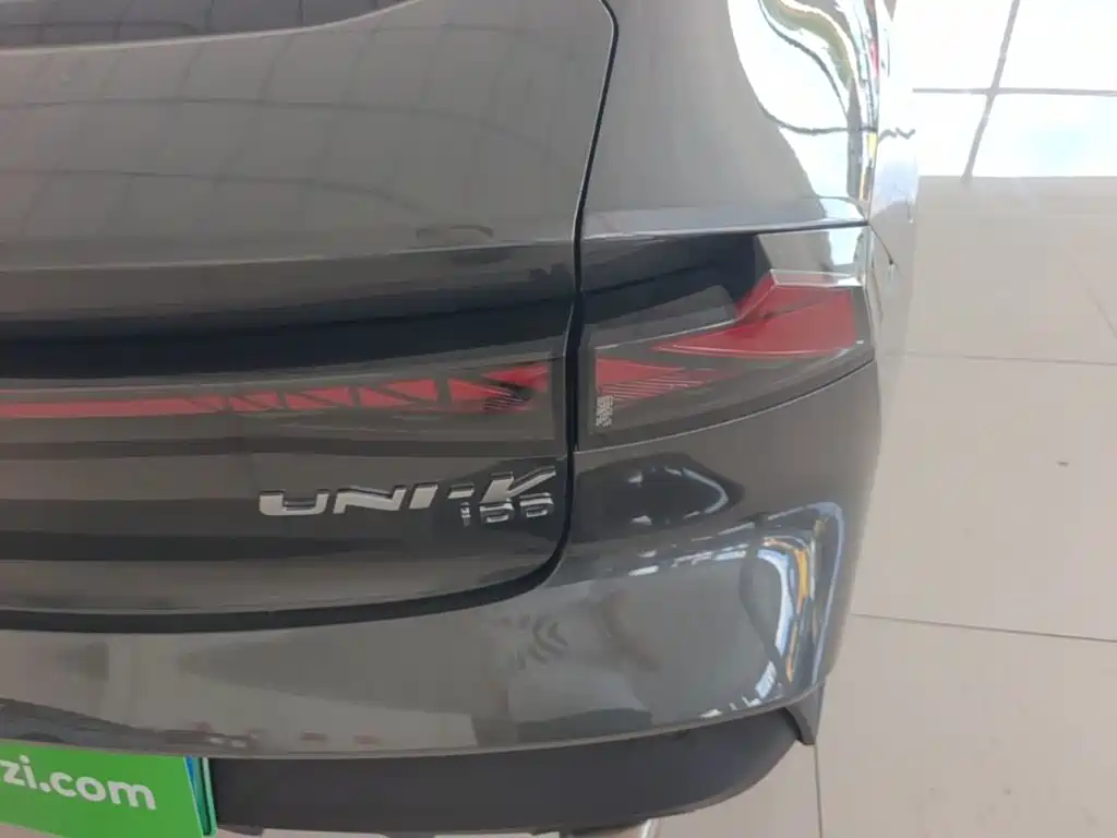 Changan UNI-V iDD 2023 2023 ZhiDian iDD 1.5T 113km Smart Fun Edition