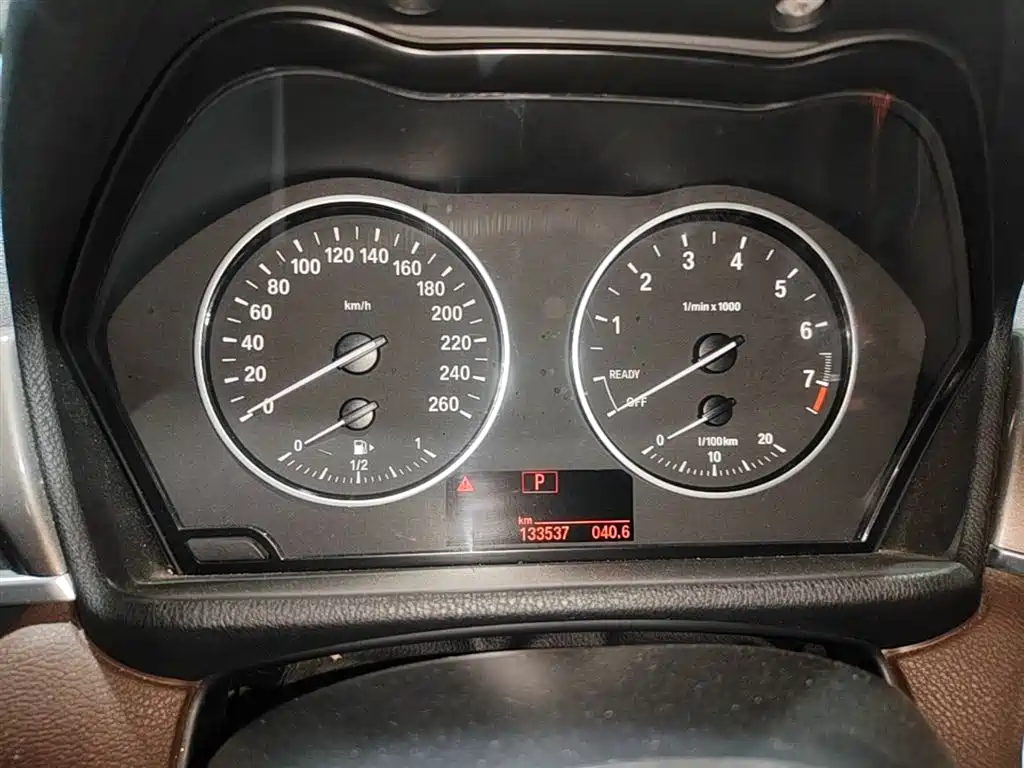BMW X1 2016 sDrive18Li Luxury Model фото 17
