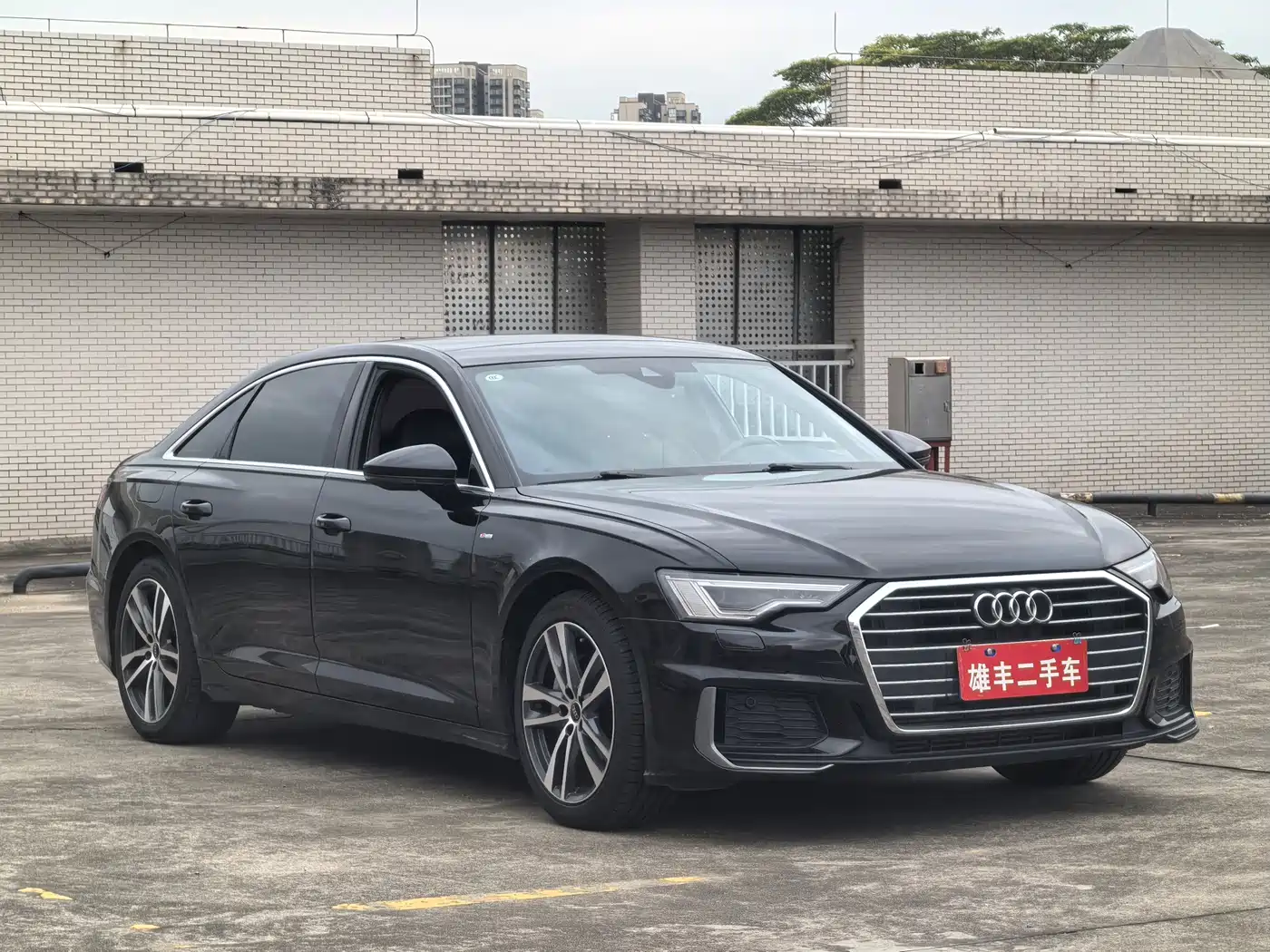 Audi A6L 2022 40 TFSI Luxury Dynamic фото 3