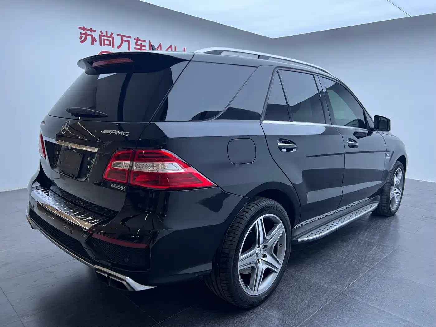 Mercedes-Benz M-Class AMG 2014 AMG ML 63 фото 15