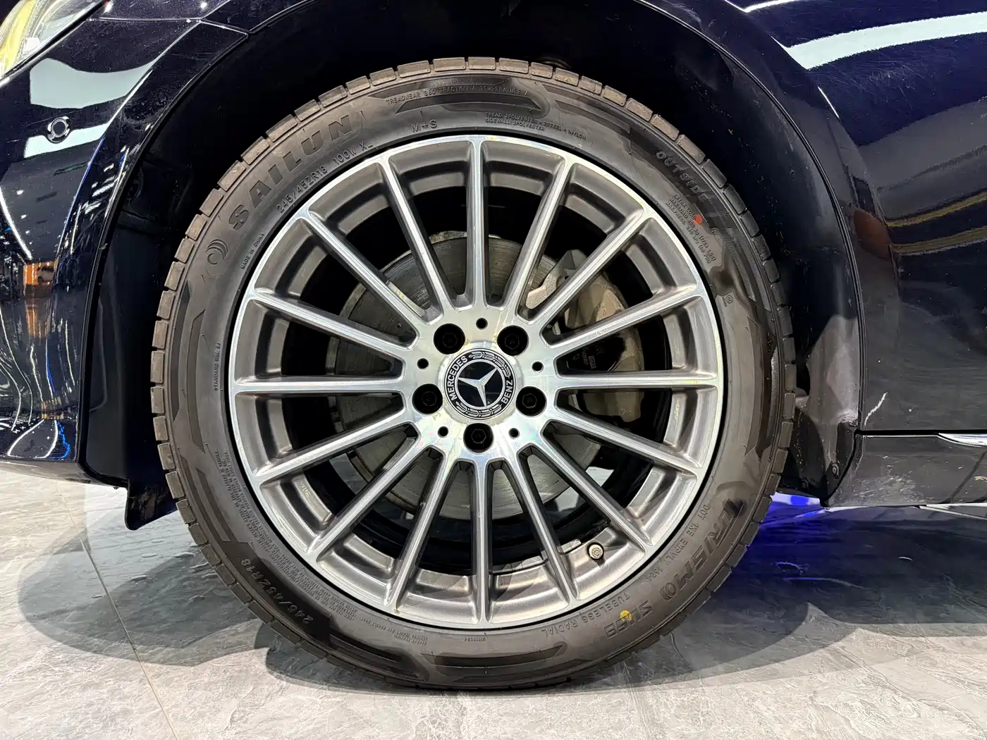 MERCEDES-BENZ E CLASS