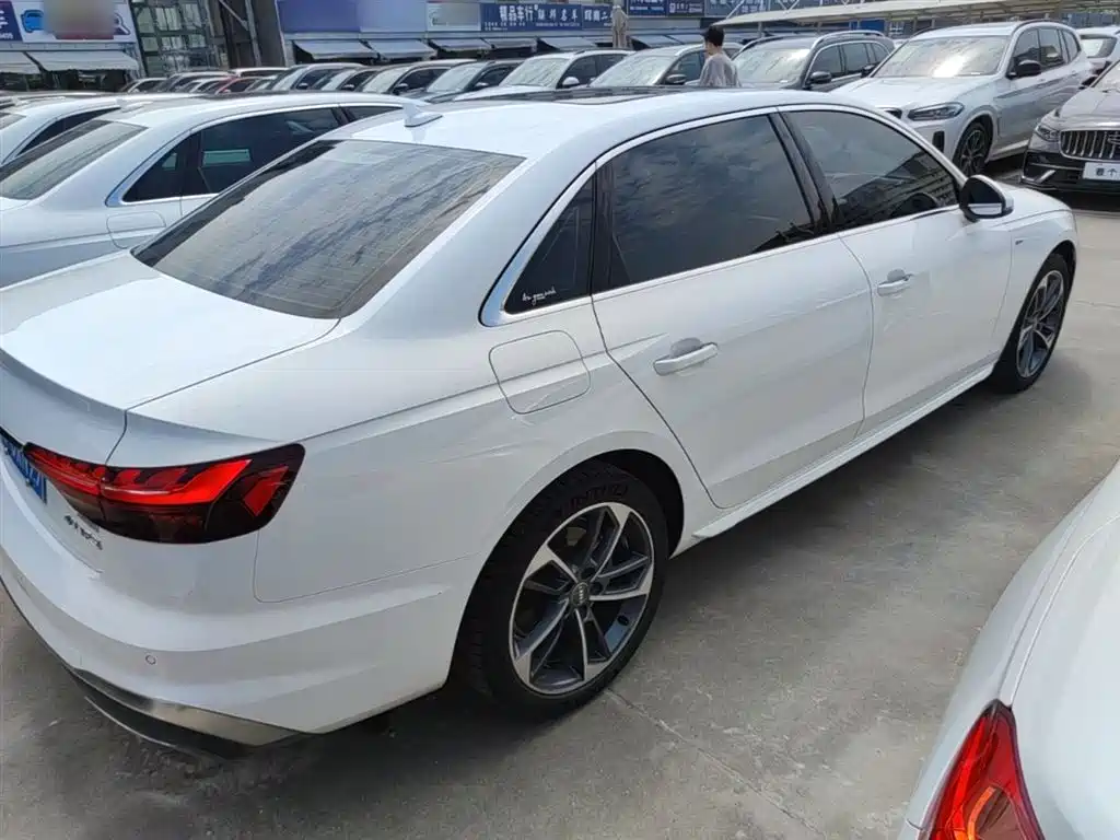 Audi A4L 2020 40 TFSI Fashion Dynamic Edition фото 7