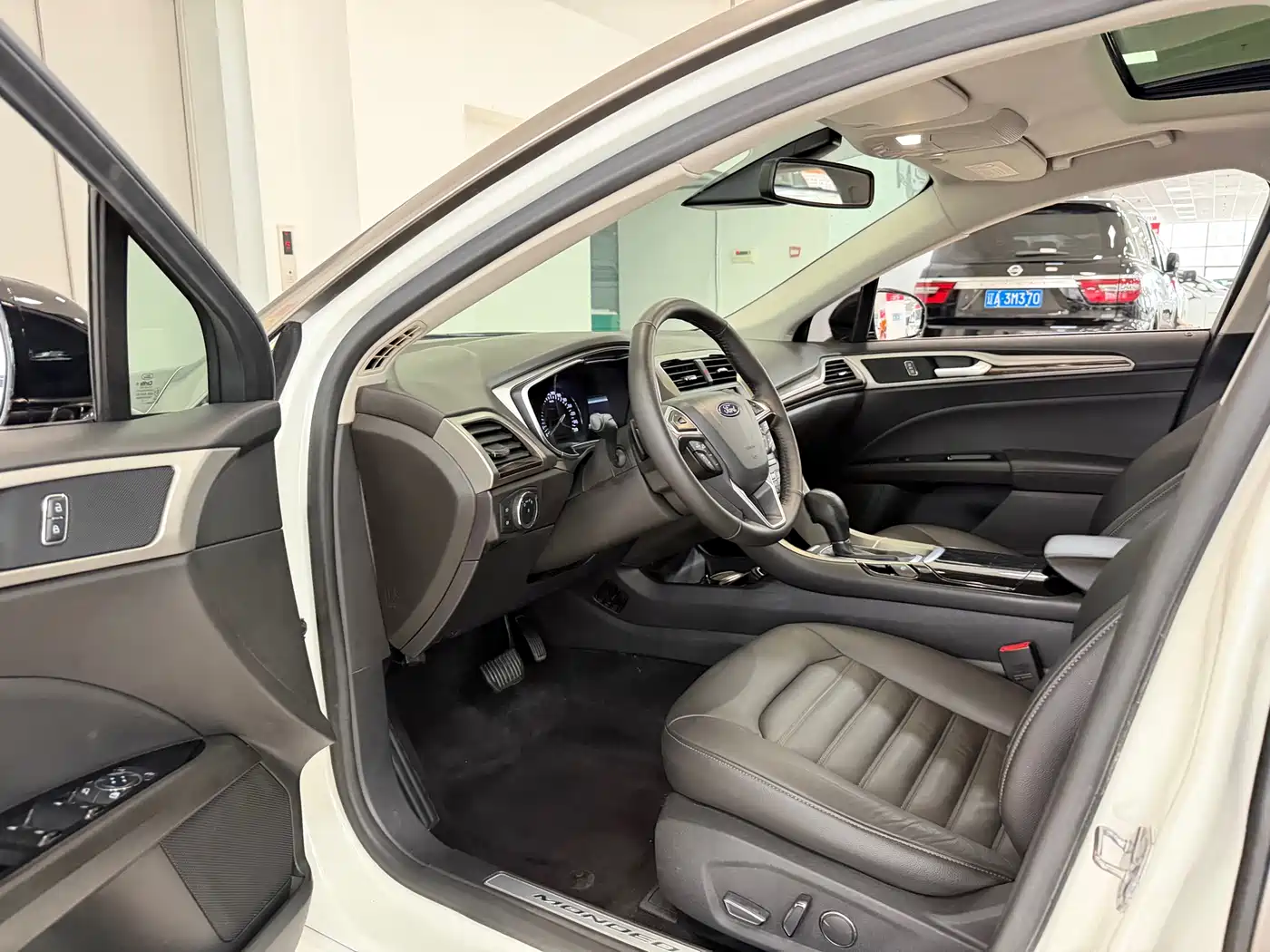FORD MONDEO
