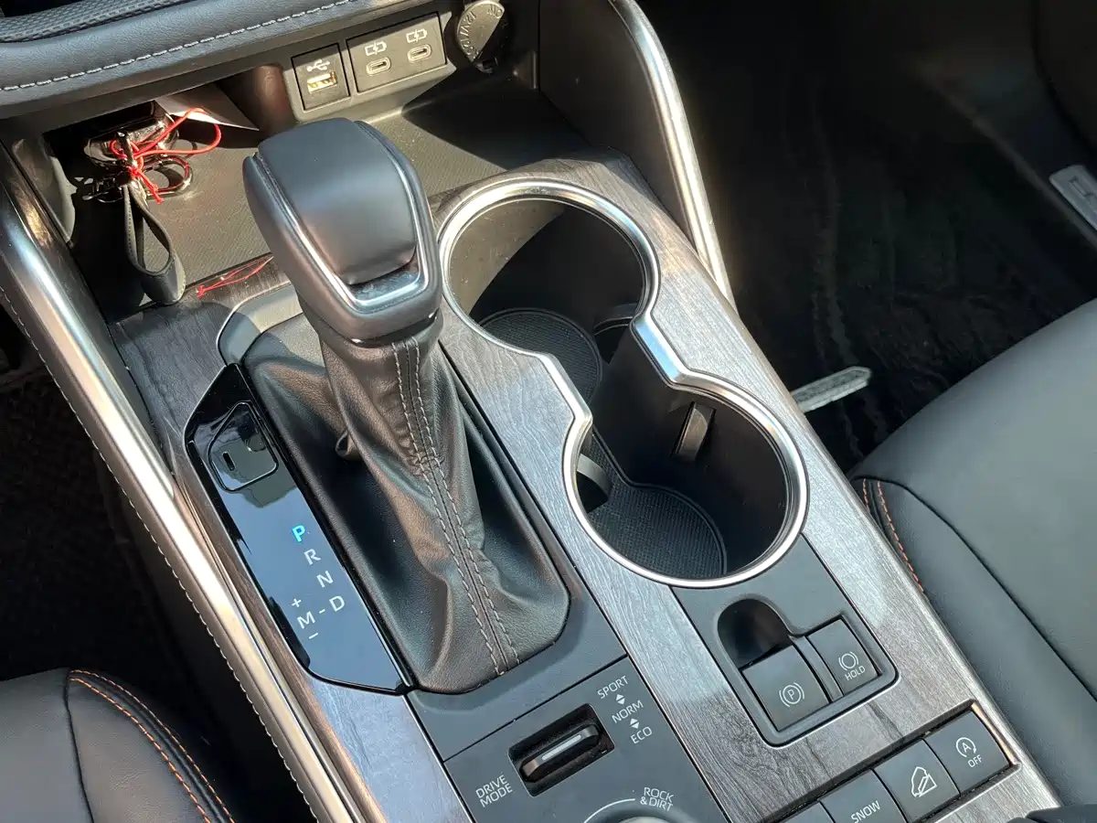 Toyota Crown Kluger 2025 2024 2.0T AWD Jinyao Edition