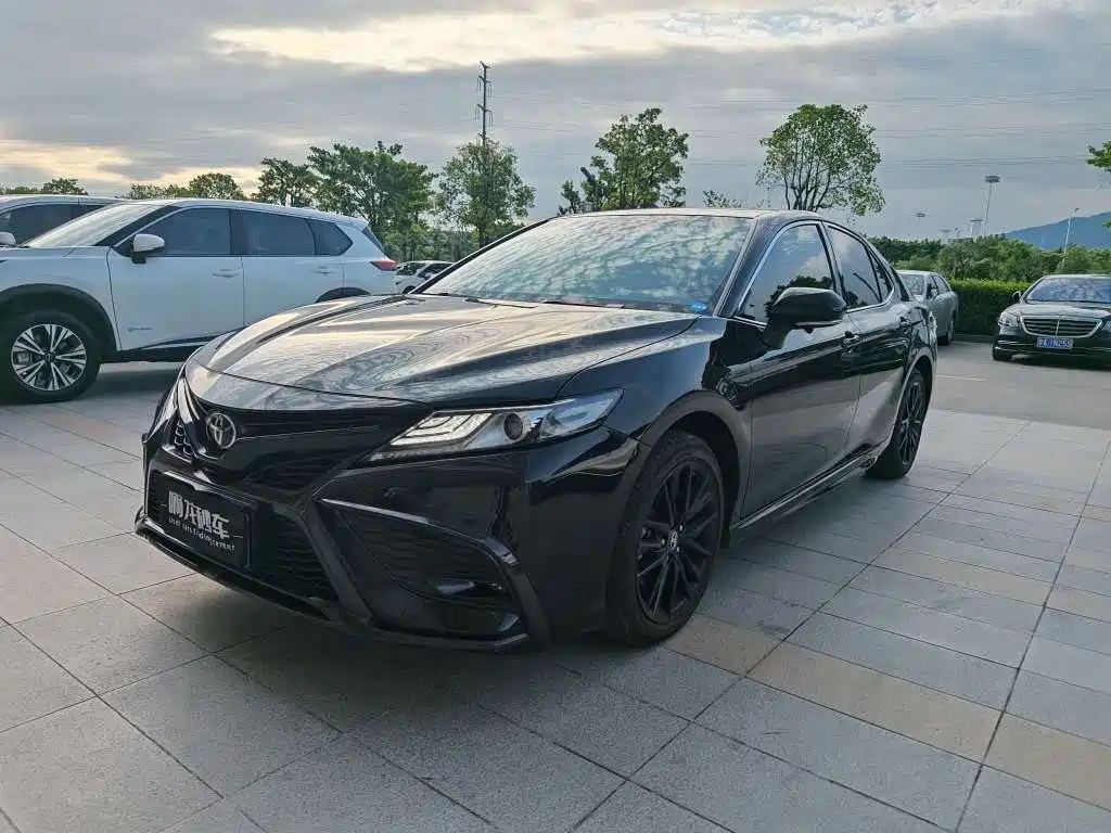 Toyota Camry 2023 2.5S Knight Edition