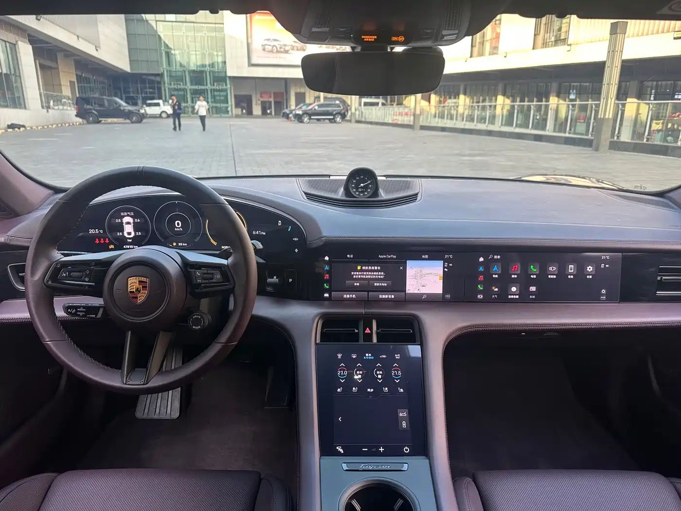 Porsche Taycan 2020 Taycan фото 15