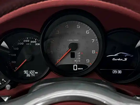 Porsche 911 2012 Carrera S 3.8L фото 15