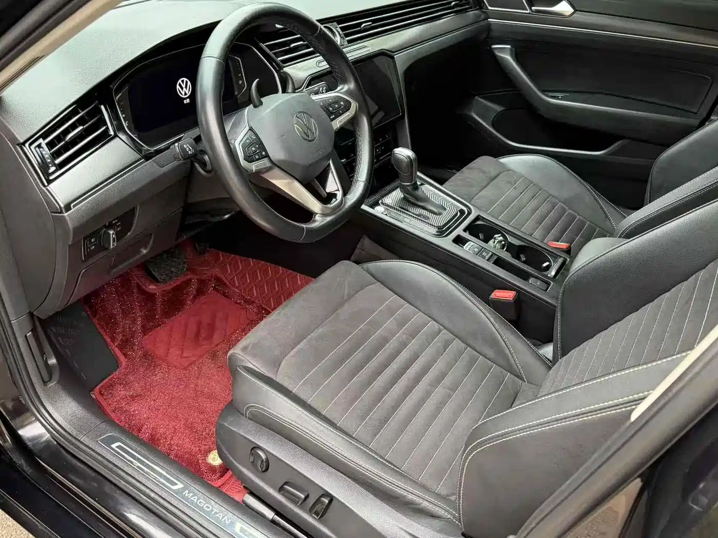 Volkswagen Magotan 2021 330TSI DSG 30th Anniversary Edition фото 7