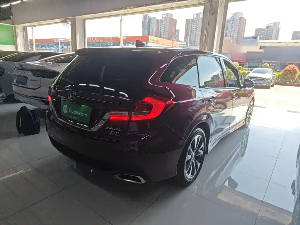 Фото 7 - Honda Jade