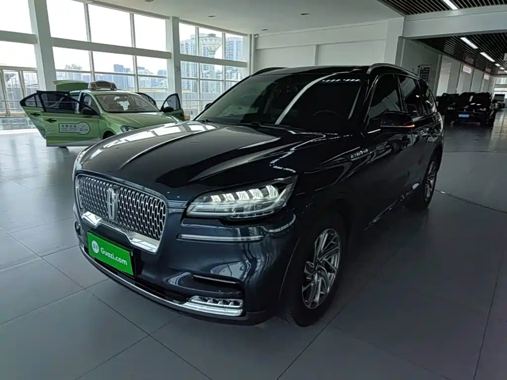 Lincoln Aviator 2021 3.0T V6 4WD Premium Edition
