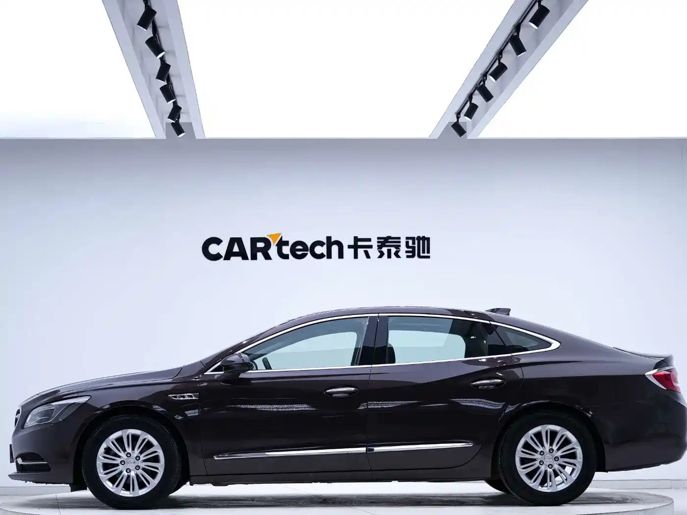 Buick LaCrosse 2018 Model 20T Elite Edition фото 3