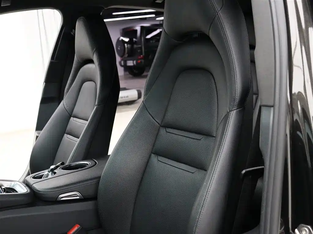 Porsche Panamera New Energy 2018 Panamera 4 E-Hybrid 2.9T фото 3