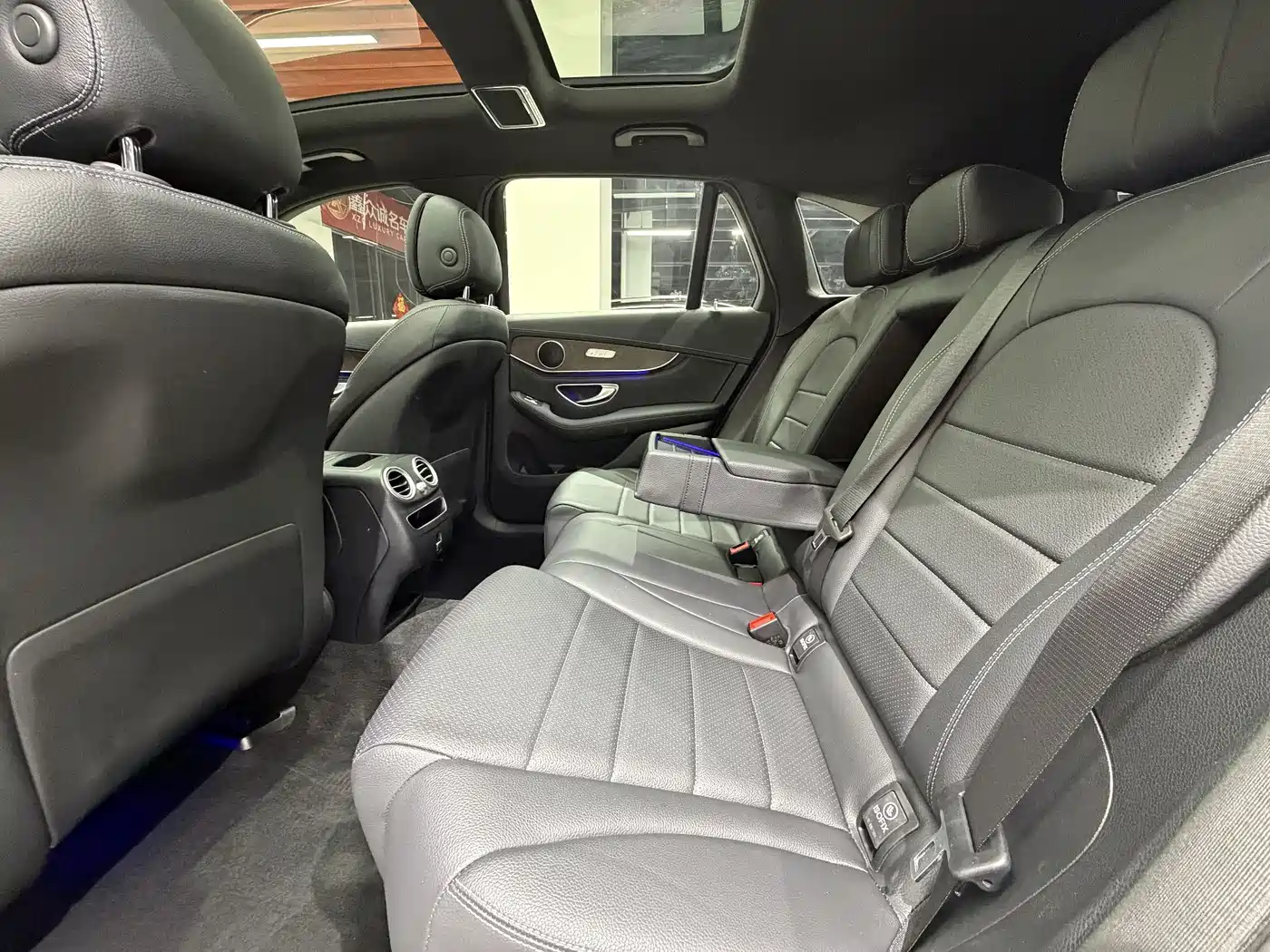 Mercedes-Benz GLC 2020 Facelift GLC 260 L 4MATIC Luxury фото 9