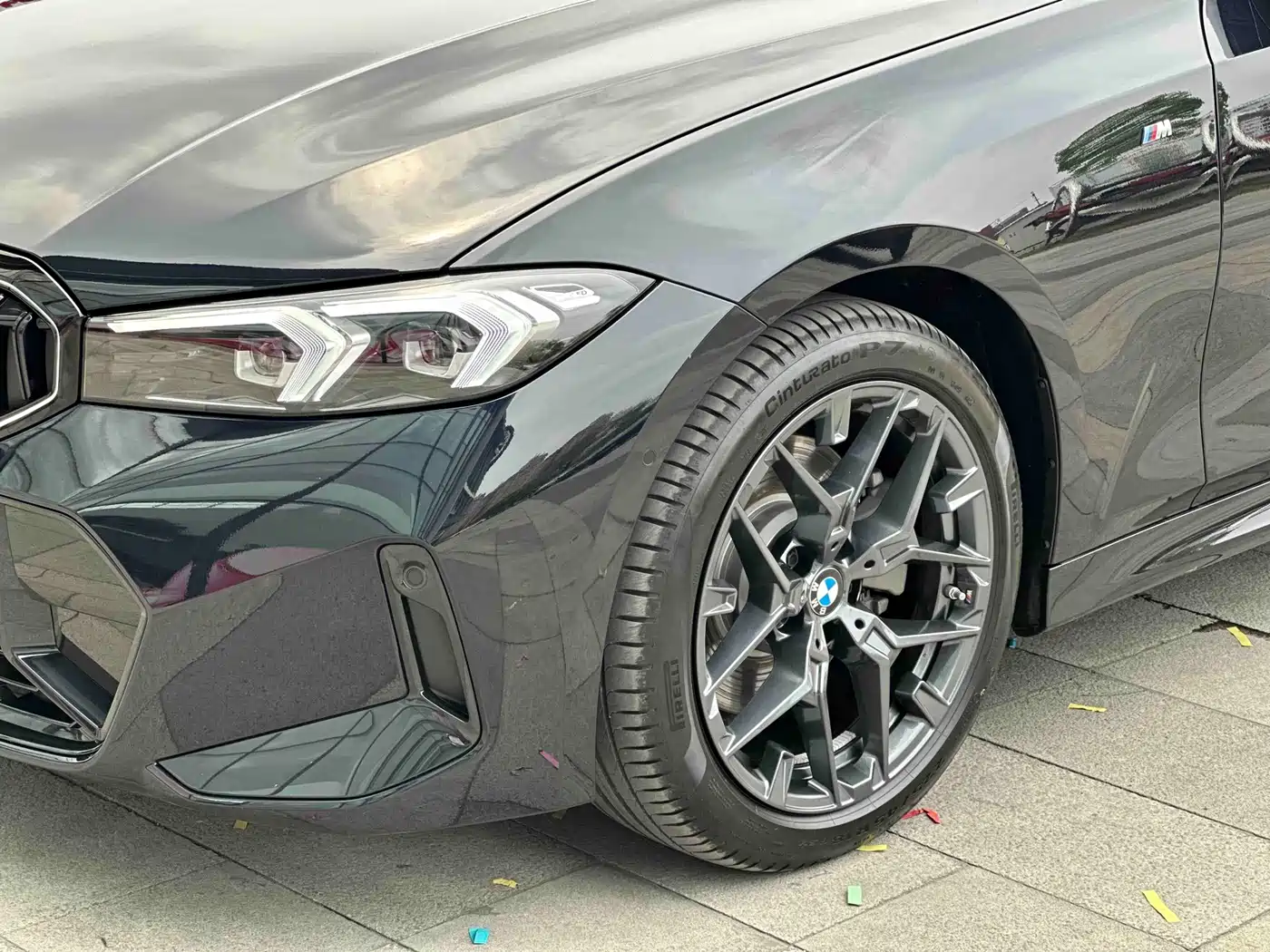 BMW 3 Series 2025 330i M Sport Night Edition фото 11