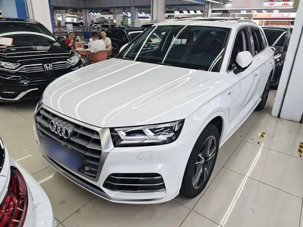 Audi Q5L 2020 Facelift 40 TFSI Honor Fashion