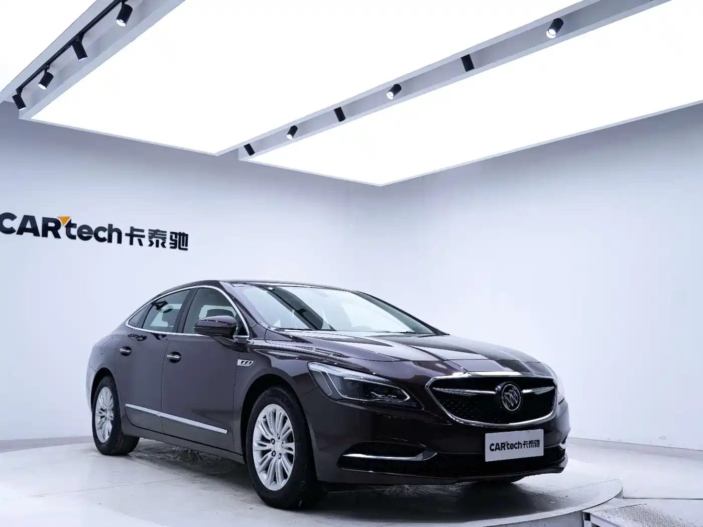 Buick LaCrosse 2018 Model 20T Elite Edition фото 7