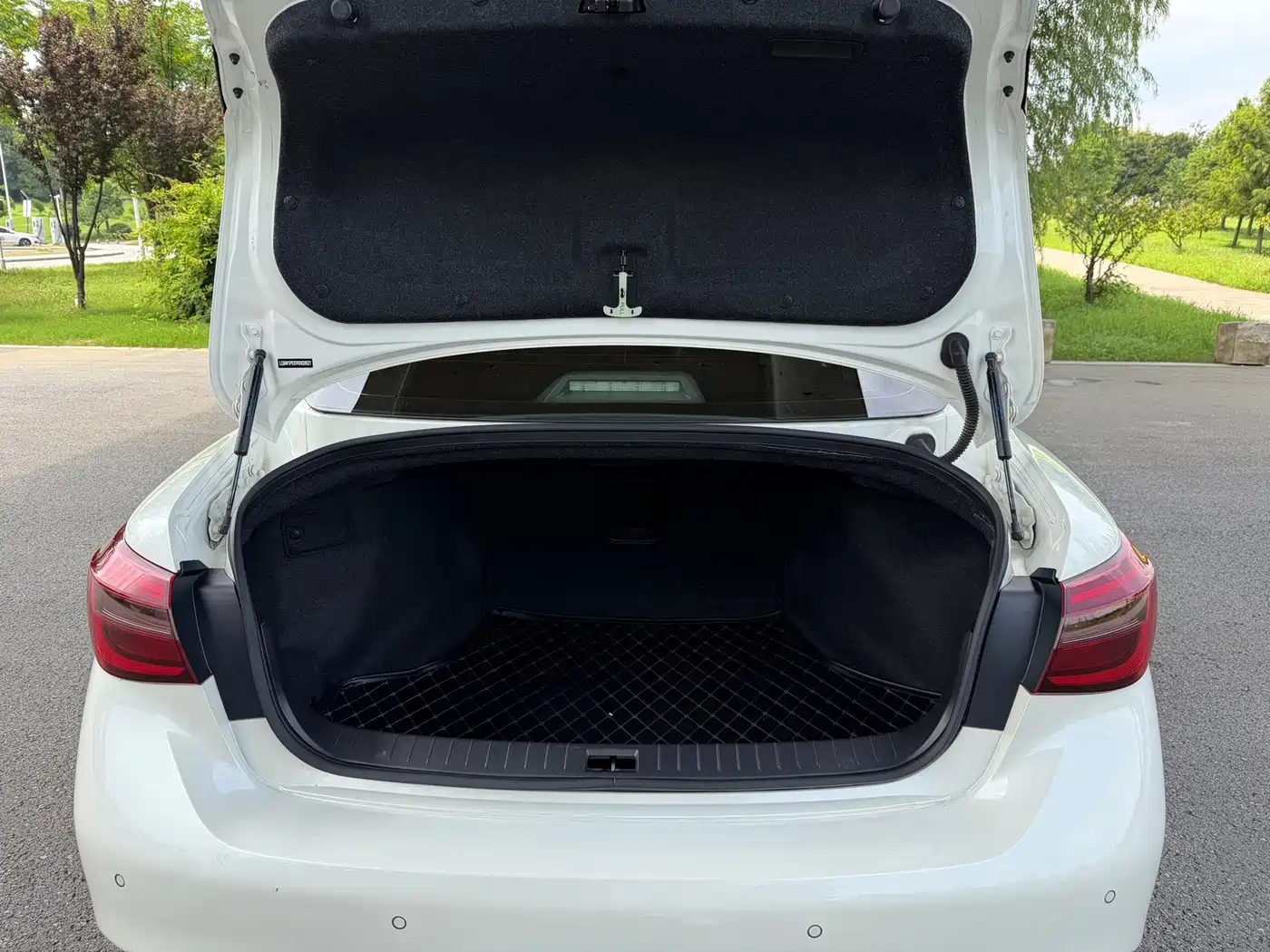 Infiniti Q50L 2019 2018 2.0T Comfort (China VI)