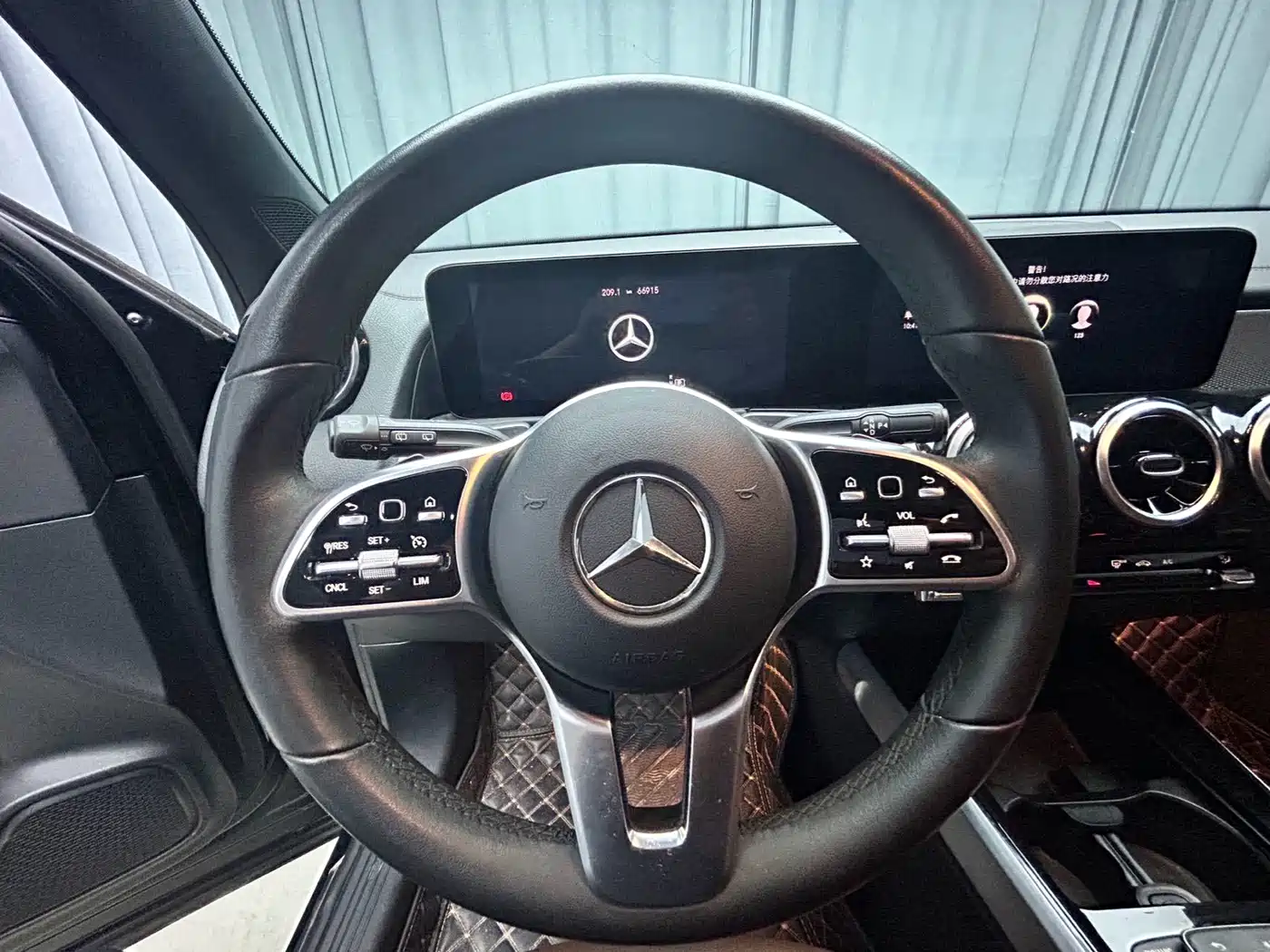 Mercedes-Benz GLB, миниатюра 6