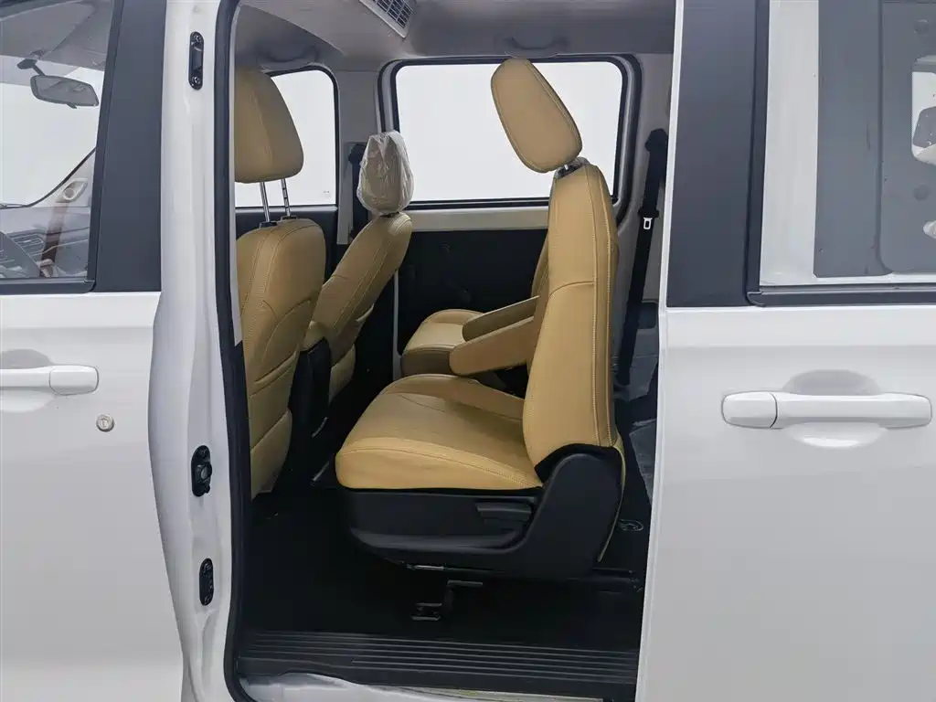 DONGFENG SCENERY E380