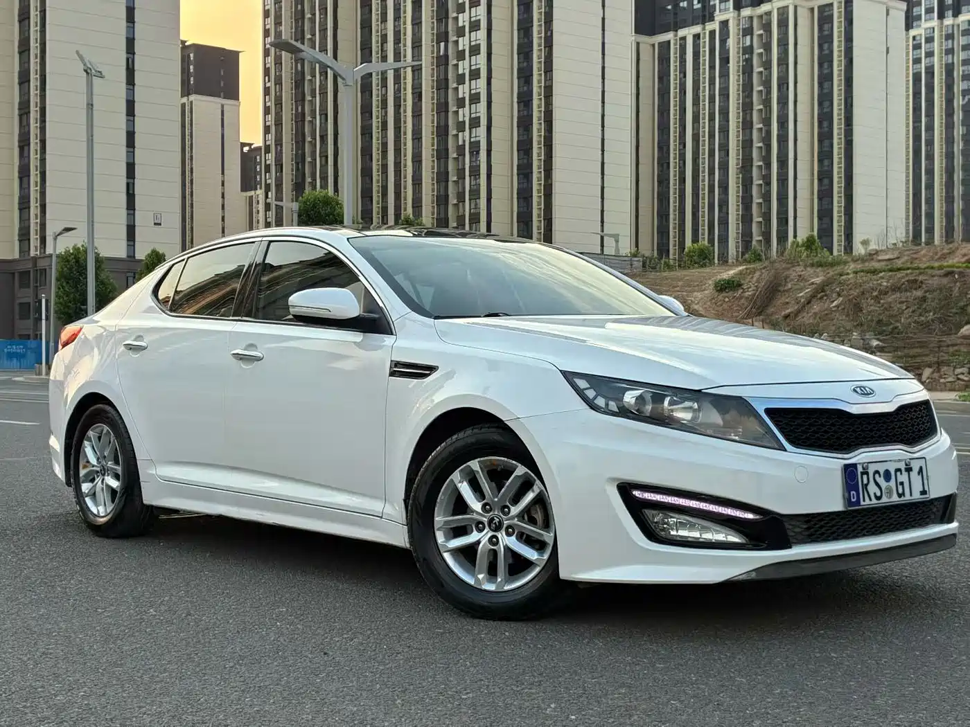 Kia K5 2011 2012 2.0L Automatic DLX Special Edition