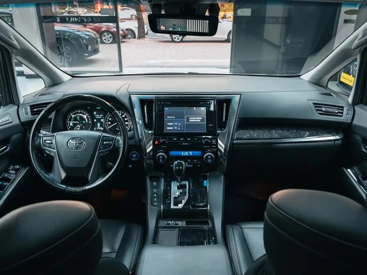 Toyota Vellfire 2019 Hybrid 2.5L HV Luxury Edition фото 14