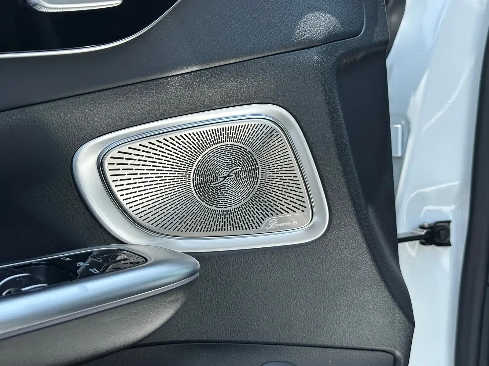Фото 14 - Mercedes-Benz C-Class