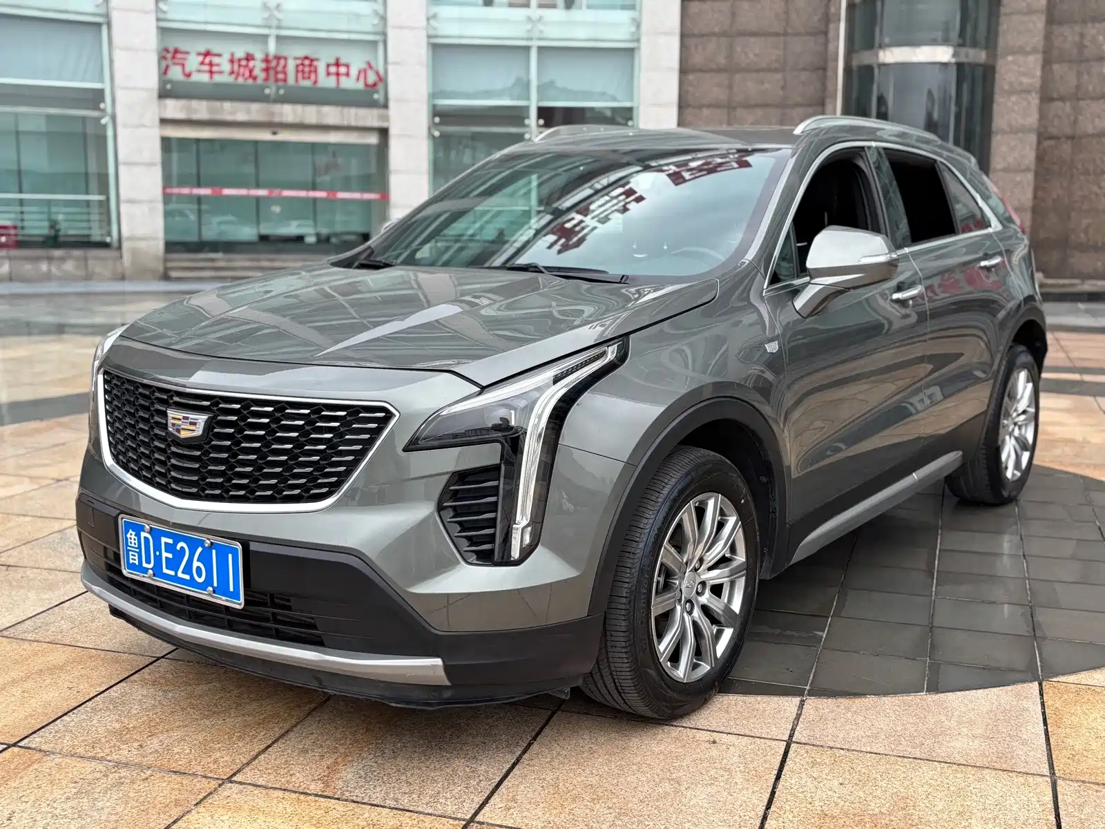 Photo 1 - Cadillac XT4