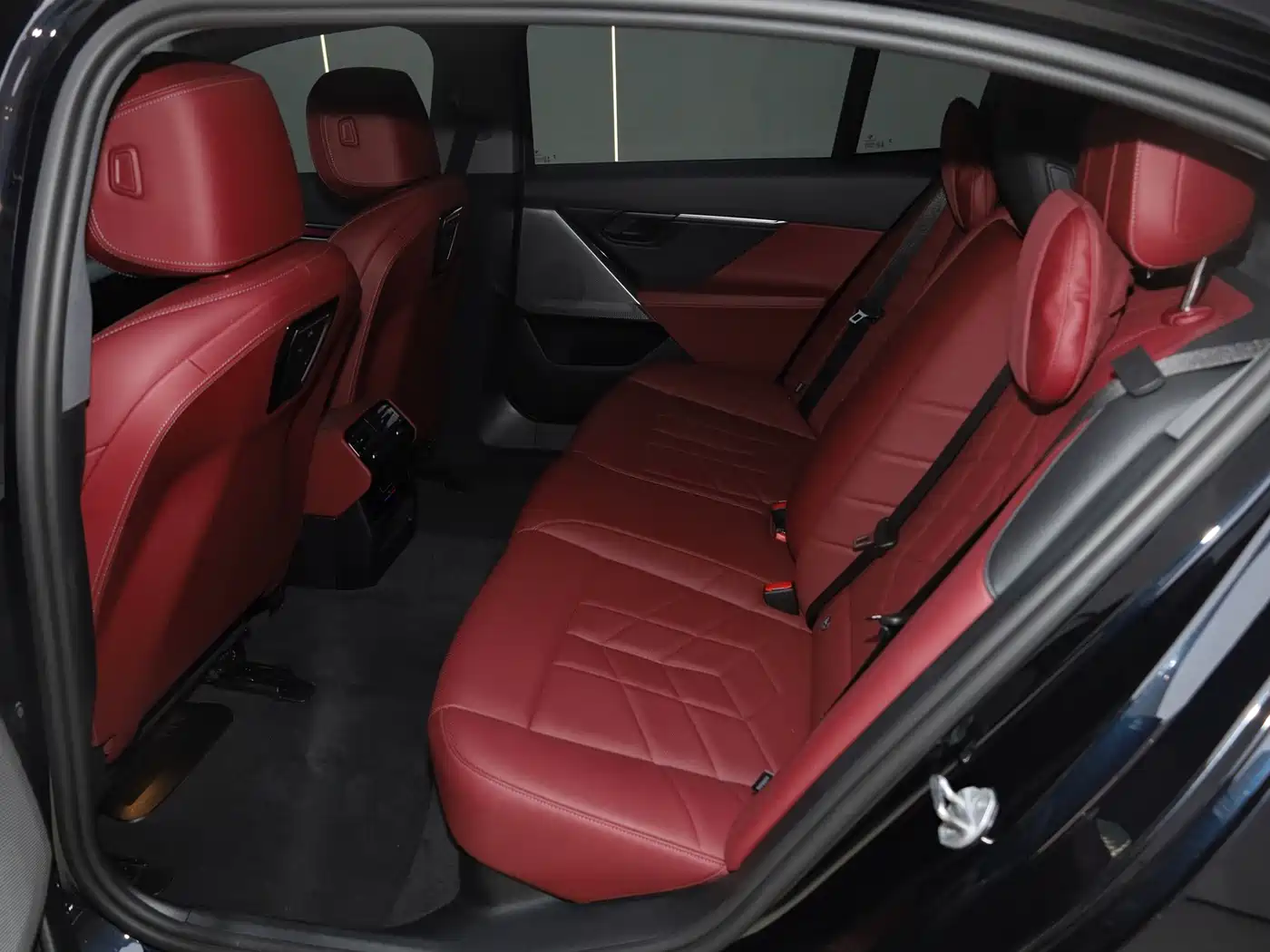BMW i5 2025 2025 eDrive 35L M Sport Package