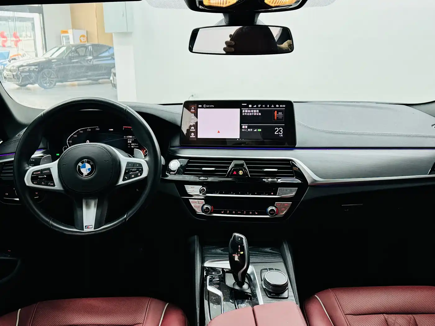 BMW 5 Series 2021 530Li Leading M Sport Package фото 21