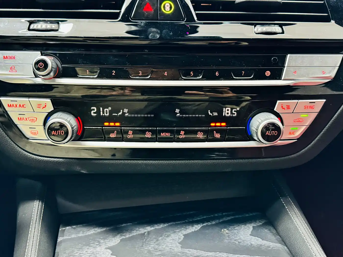 BMW 5 Series 2021 530Li Leading M Sport Package фото 10