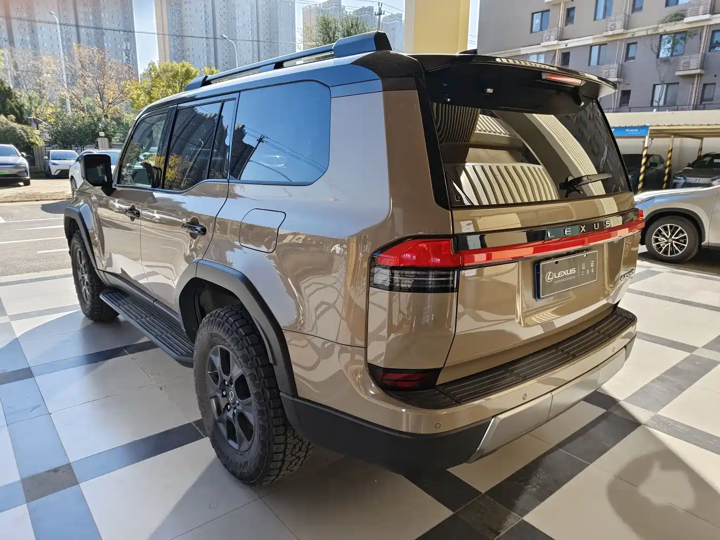 Lexus GX 2024 OVERTRAIL Summit Edition фото 4