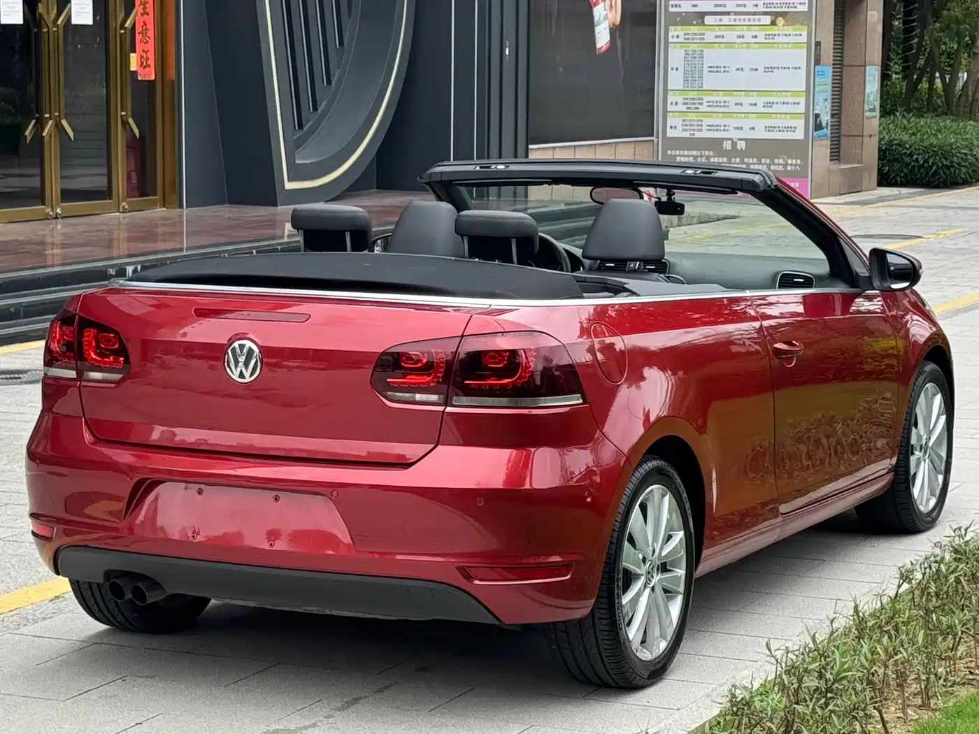 Volkswagen Golf (Import) 2014 2012 1.4TSI Luxury Convertible Edition