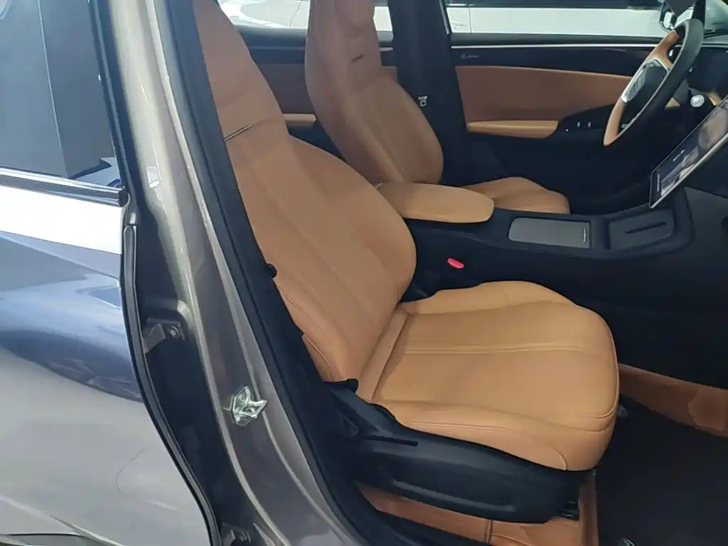 Geely Galaxy Galaxy L7 2023 2023 1.5T 115km PLUS