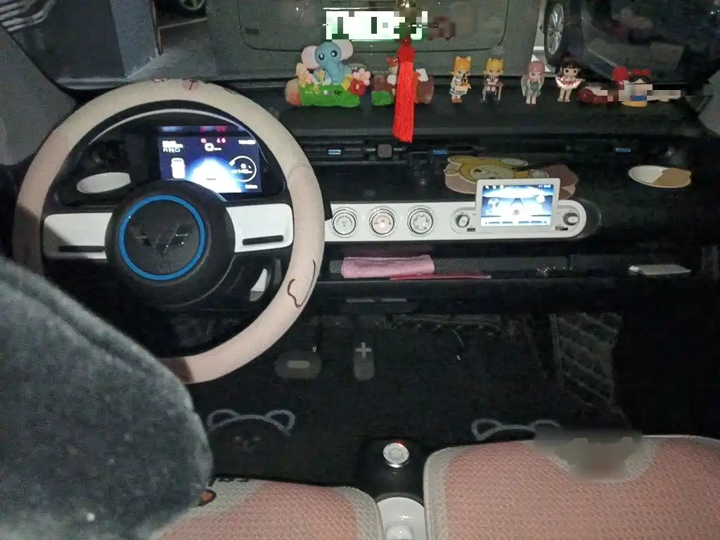 Photo 5 - Wuling Motors Hongguang MINIEV