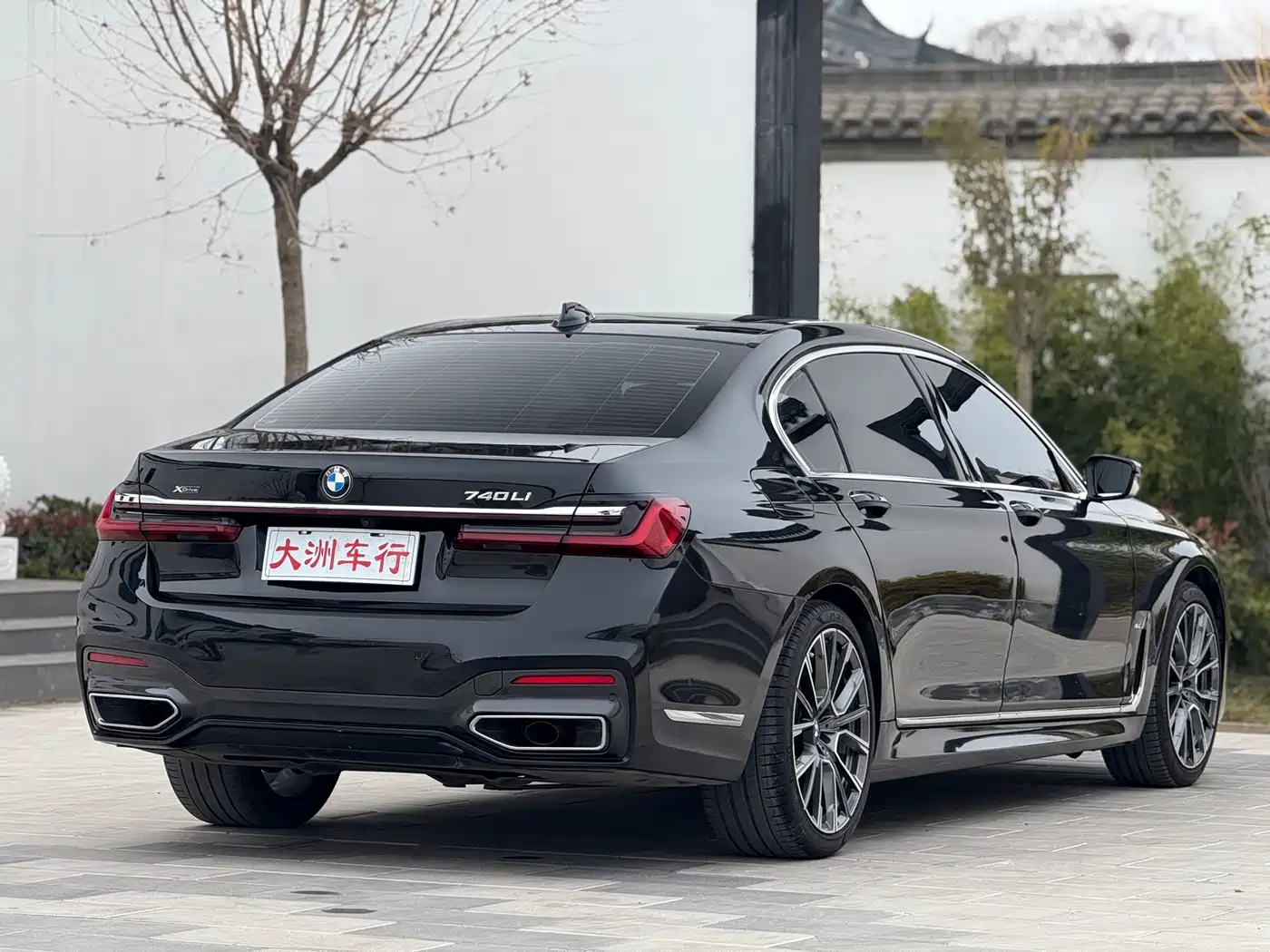 BMW 7 Series 2021 Model 740Li xDrive Executive M Sport Package фото 7