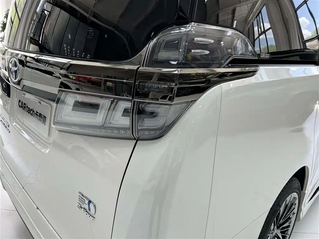 Toyota Vellfire 2023 Crown Hybrid 2.5L HV Ultimate фото 17
