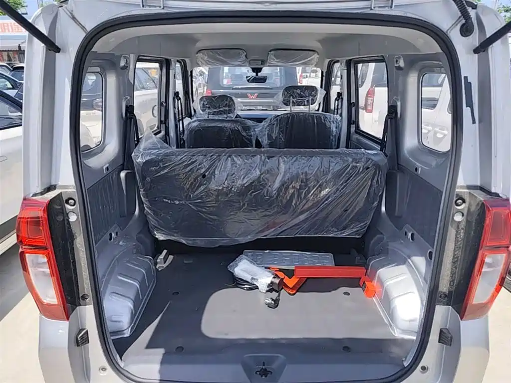 Wuling Motors Wuling Zhiguang NEV 2026 2025 Model Comfort