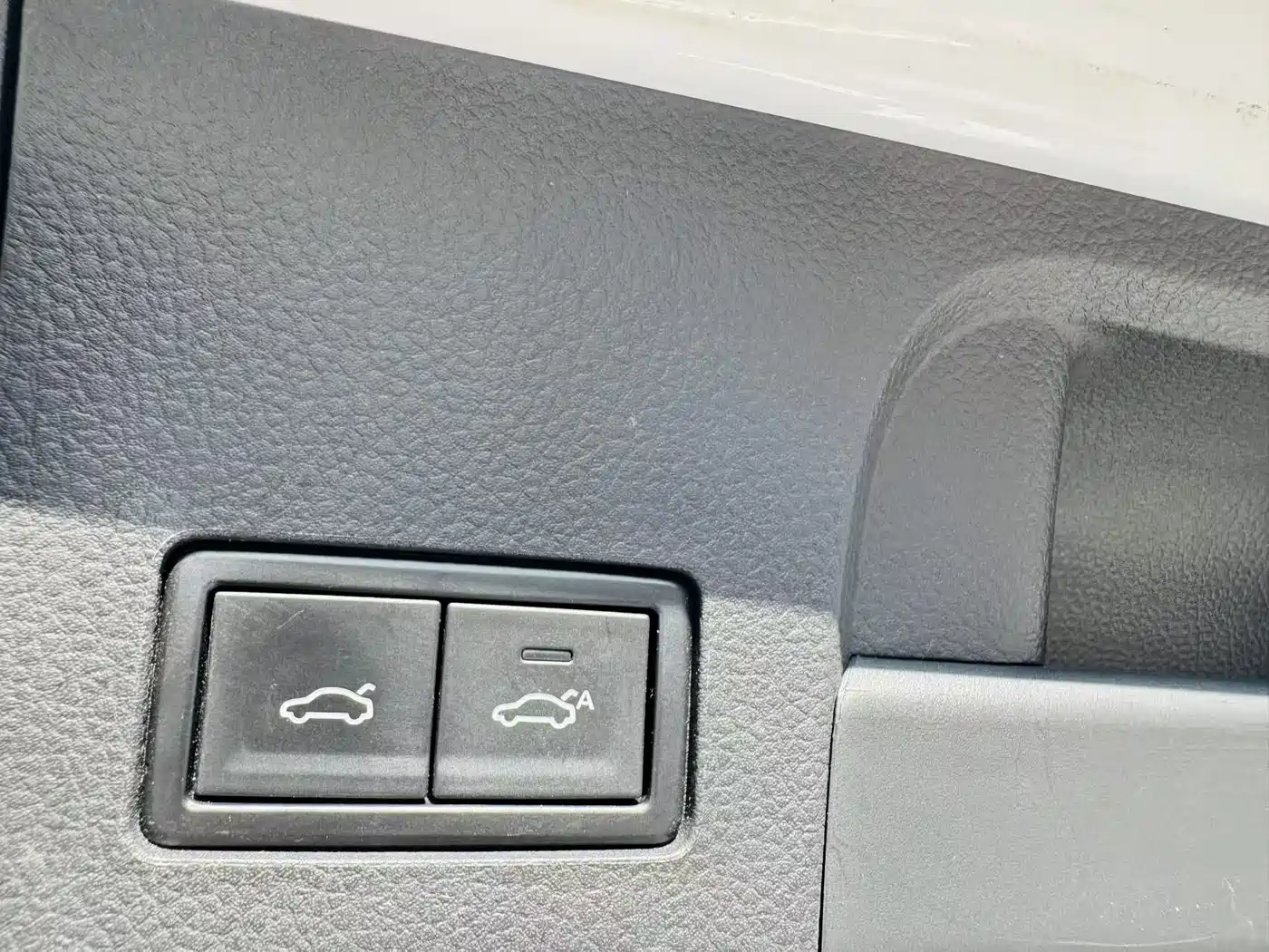 Volkswagen FAW-Volkswagen CC 2019 330TSI Charm Edition China VI фото 17