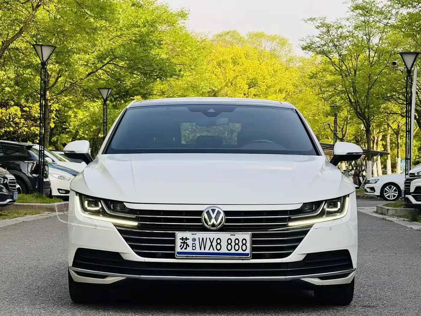 Volkswagen FAW-Volkswagen CC 2019 330TSI Charm Edition China VI фото 2