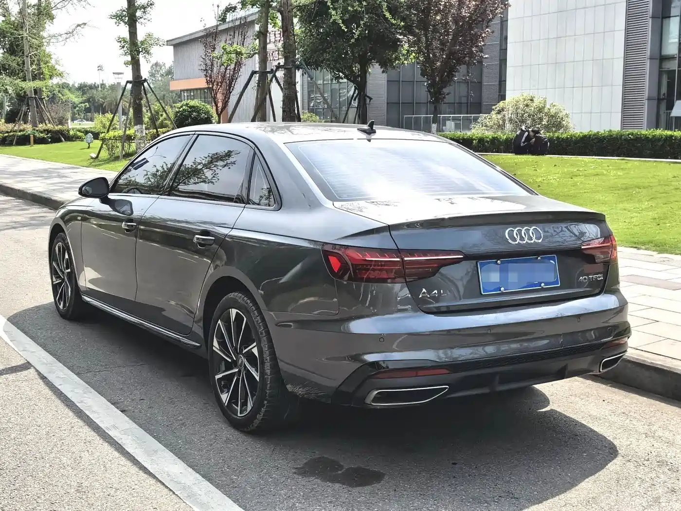 AUDI A4L